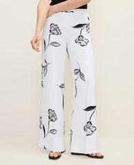 Ann Taylor White-Black The Petite Wide-Leg Pant in Floral Print