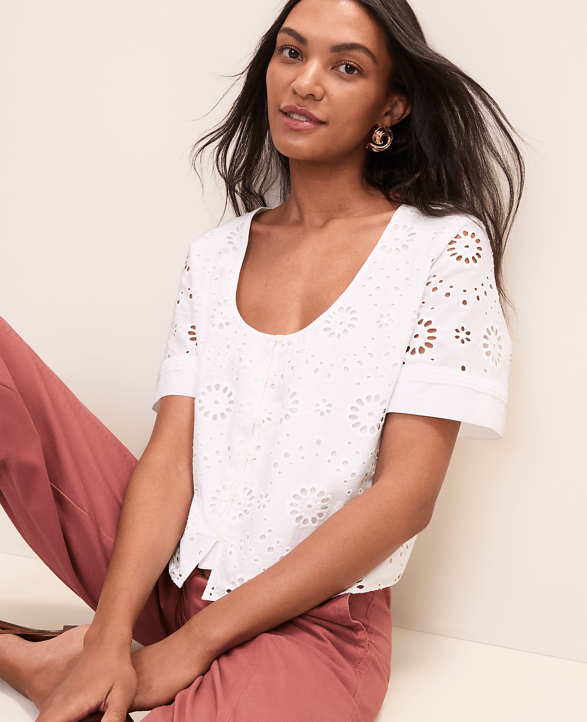 Ann Taylor White Petite Weekend Eyelet Scoop Neck Blouse