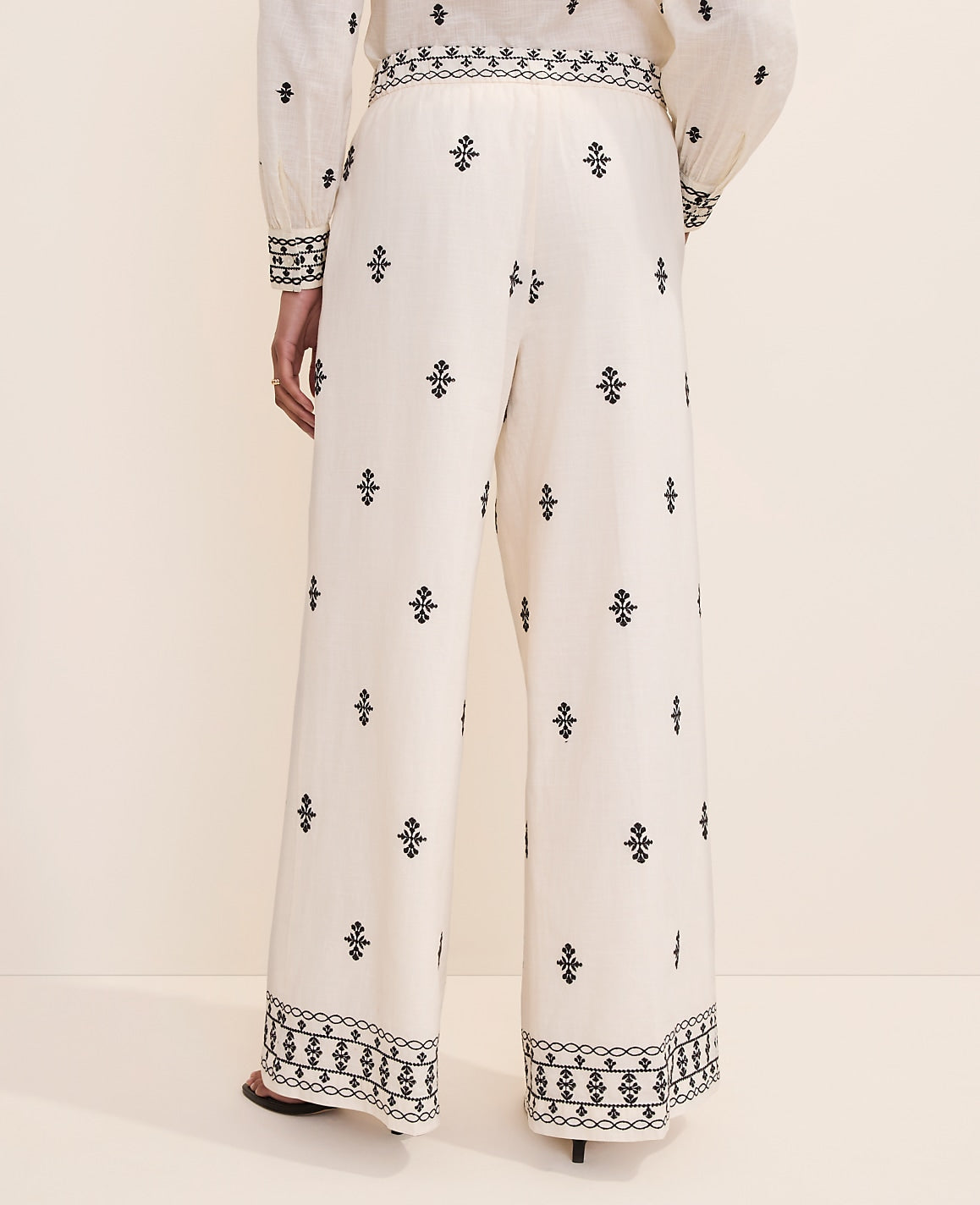 Ann Taylor Winter White The Embroidered Easy Palazzo Pant