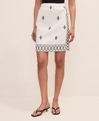 Ann Taylor Winter White Embroidered Easy Fit Skirt
