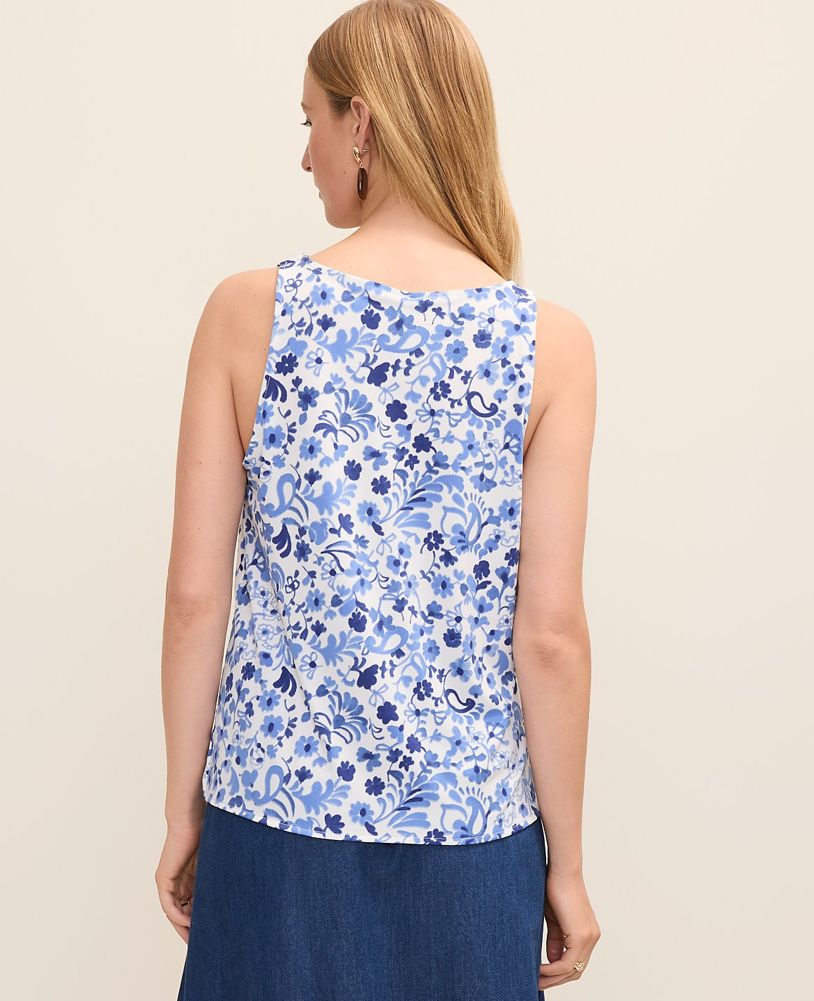 Ann Taylor Winter White - Pure Ink Floral Mixed Media V-Neck Shell