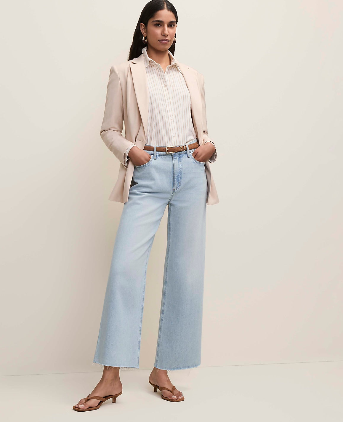 Ann Taylor Lunar Wash The Wide-Leg Crop Jean