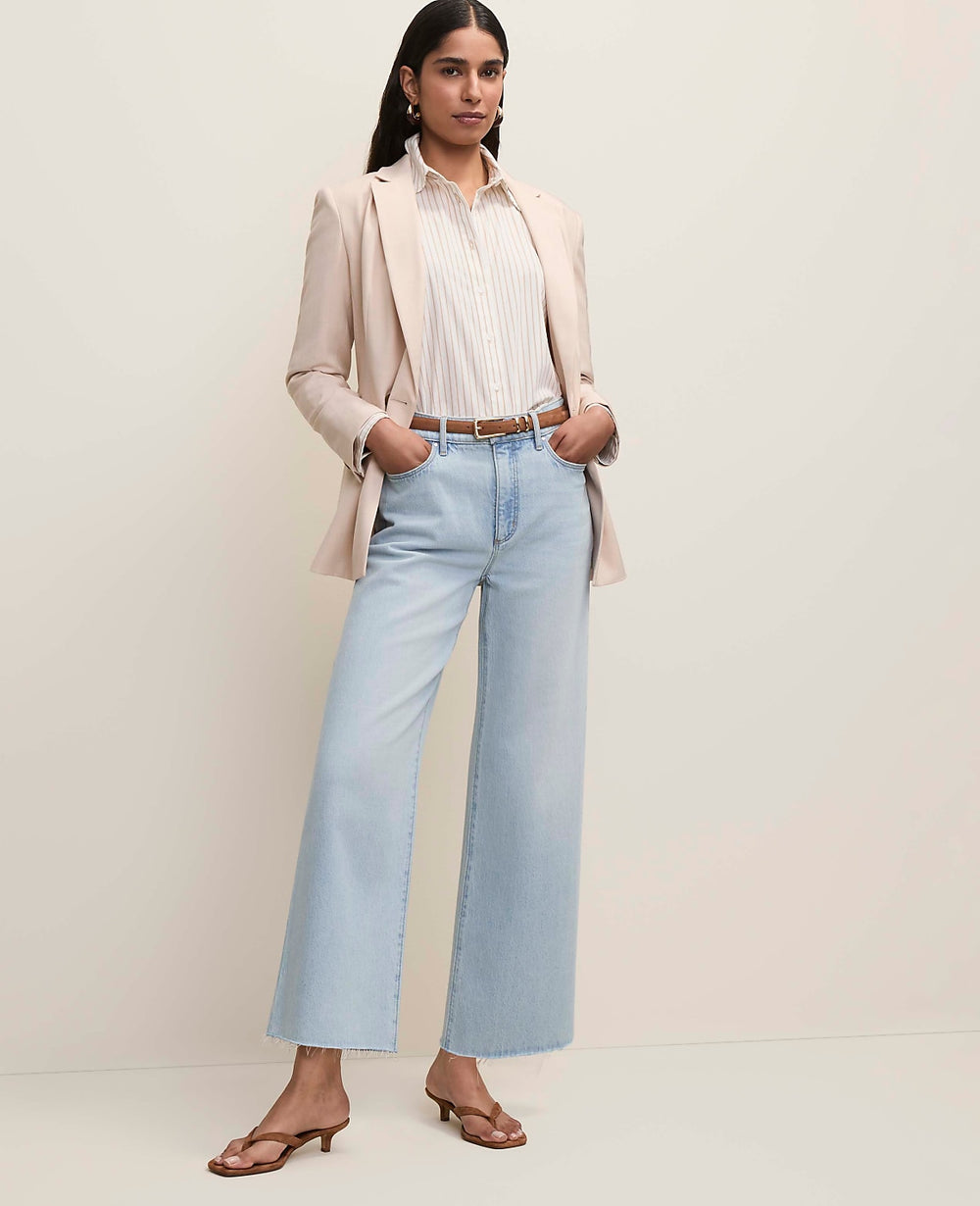 Ann Taylor Lunar Wash The Wide-Leg Crop Jean