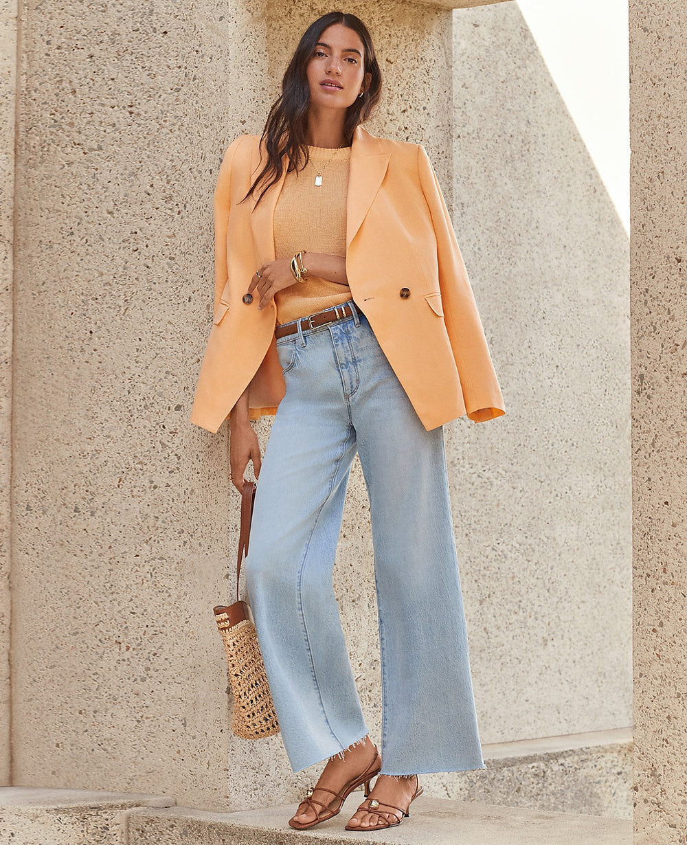 Ann Taylor Lunar Wash The Wide-Leg Crop Jean