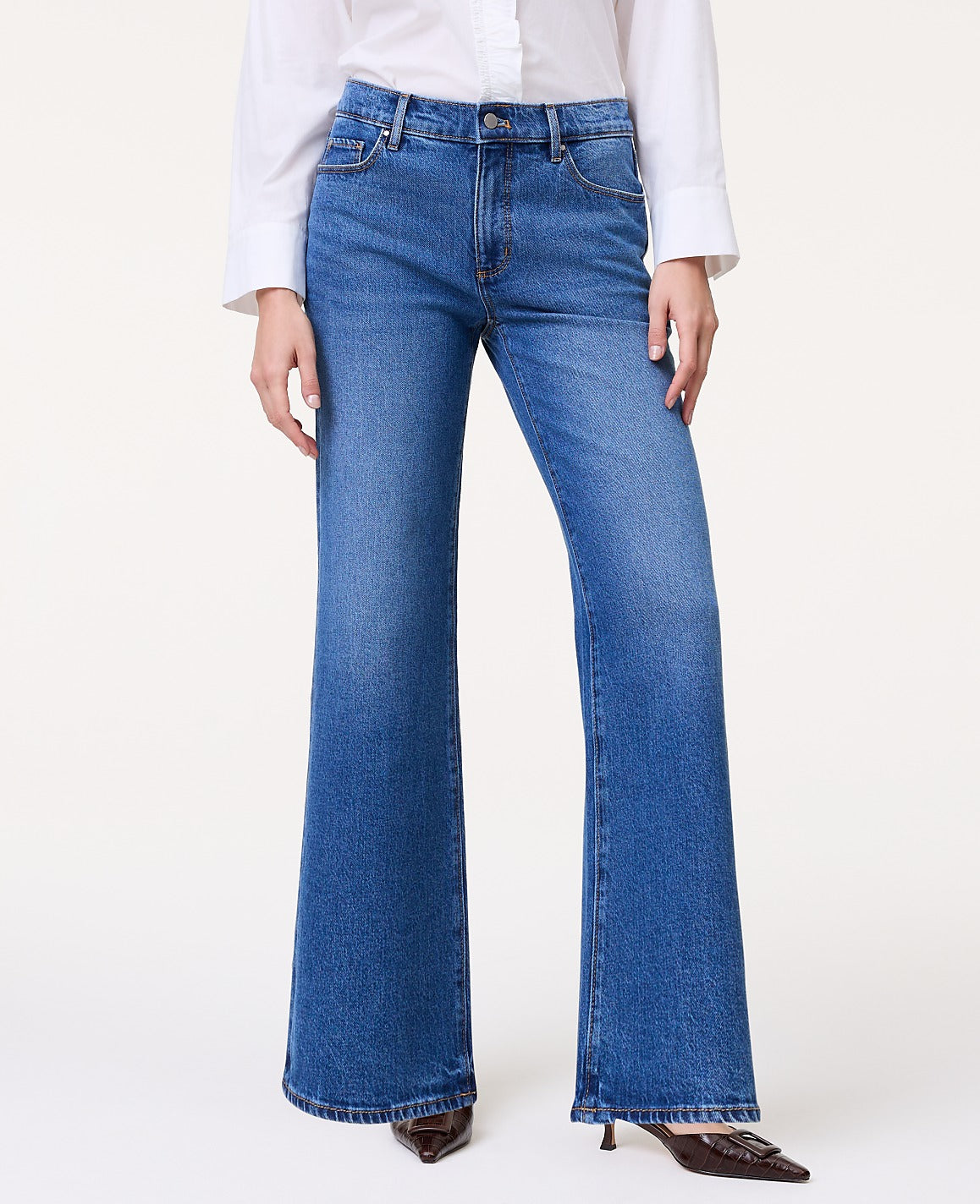 Ann Taylor Luxe Medium Wash The Wide-Leg Jean