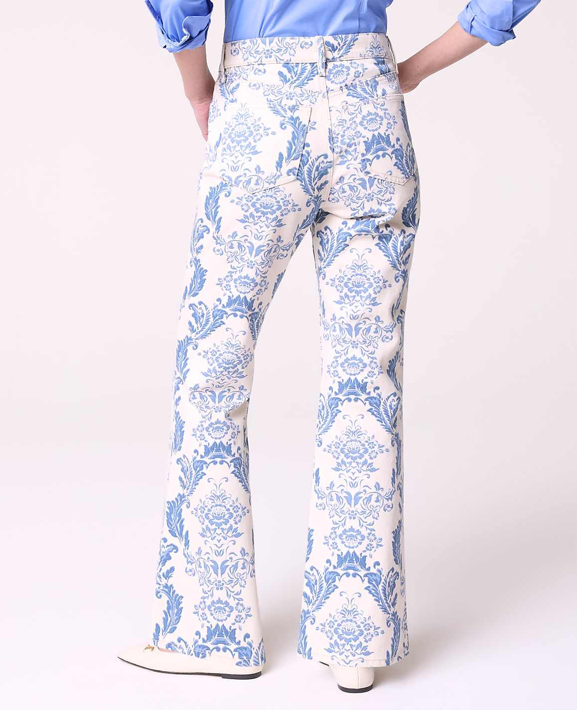 Ann Taylor Feather Weekend Toile Boot Jean