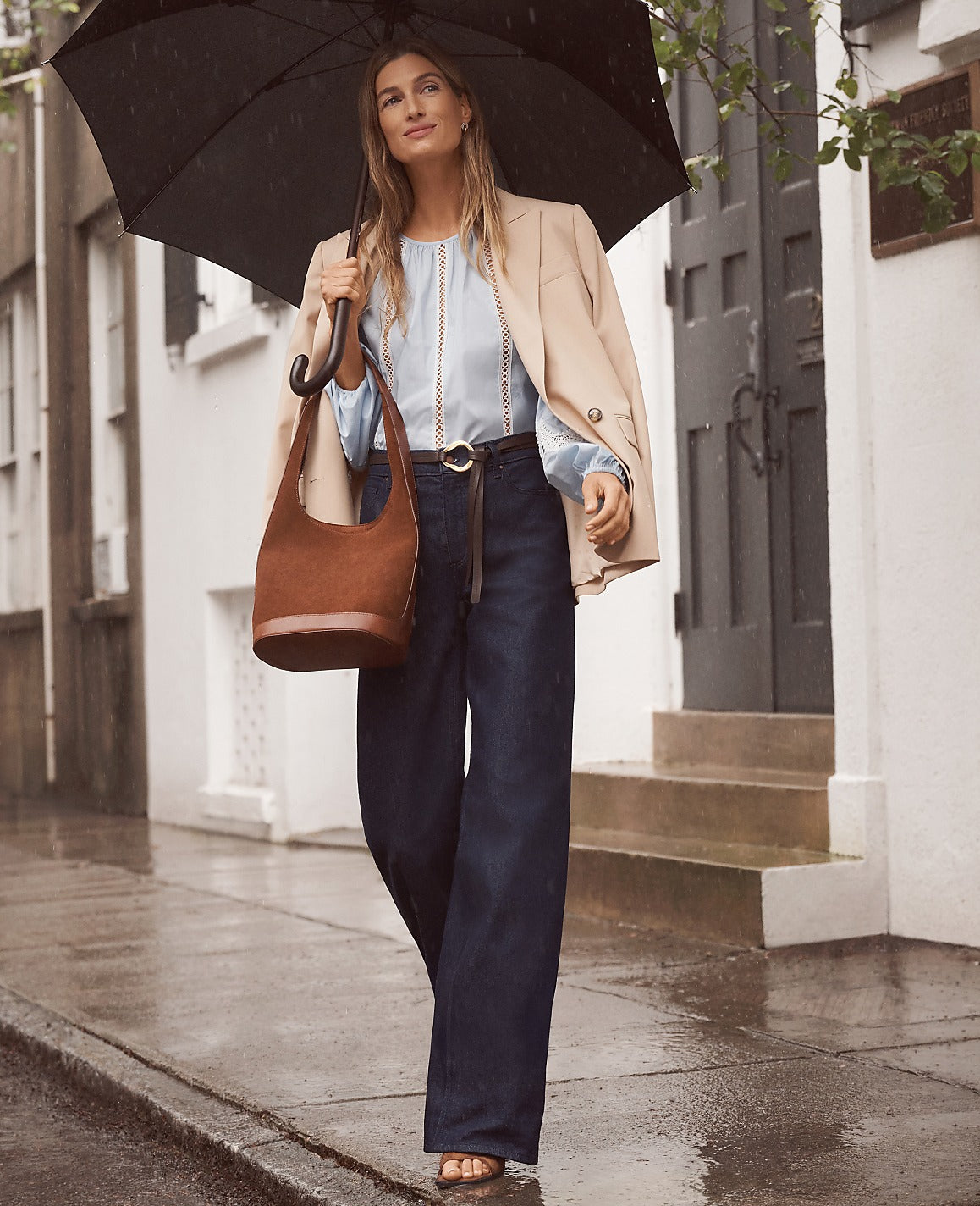 Ann Taylor Classic Rinse Wash The Wide-Leg Jean