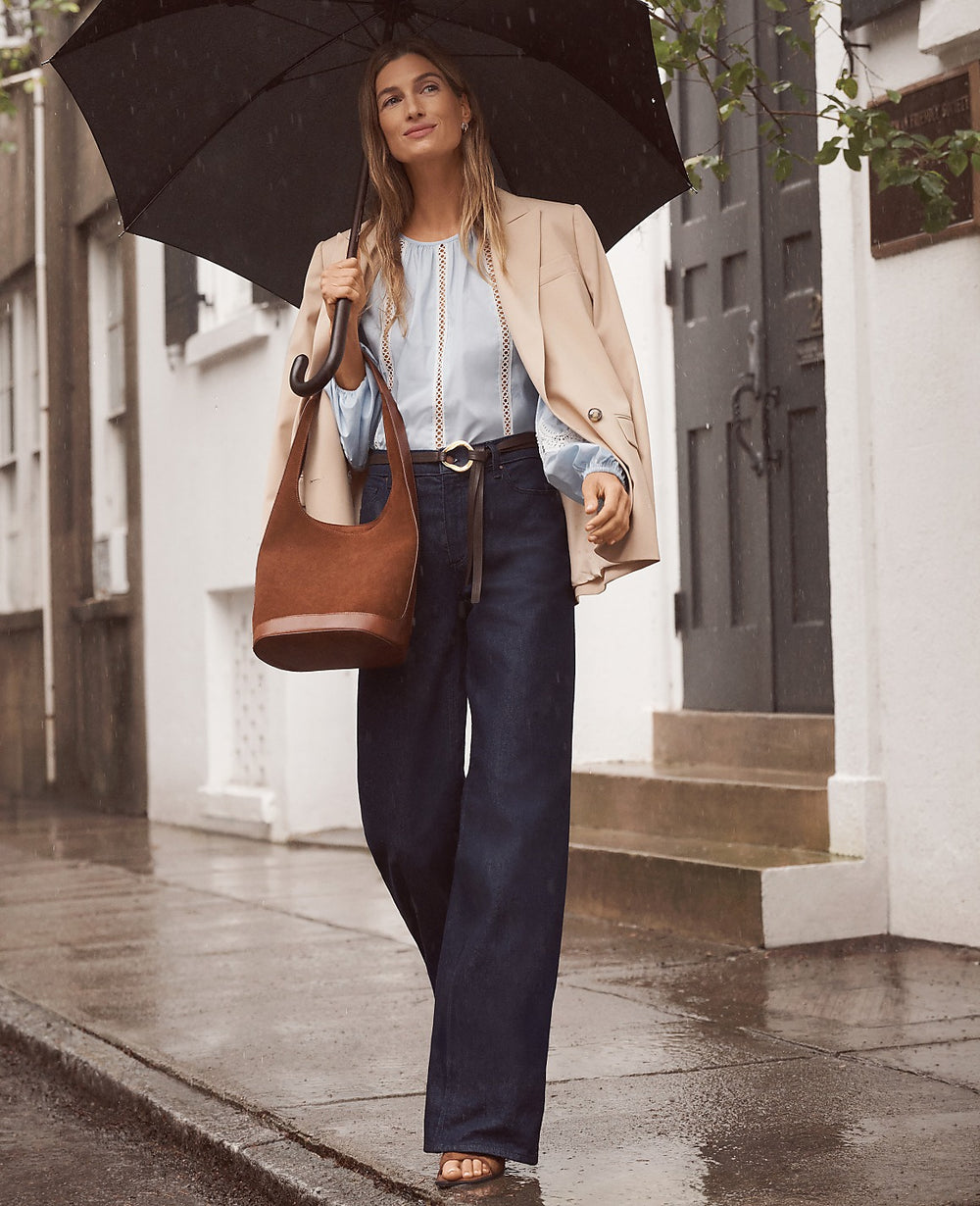 Ann Taylor Classic Rinse Wash The Wide-Leg Jean