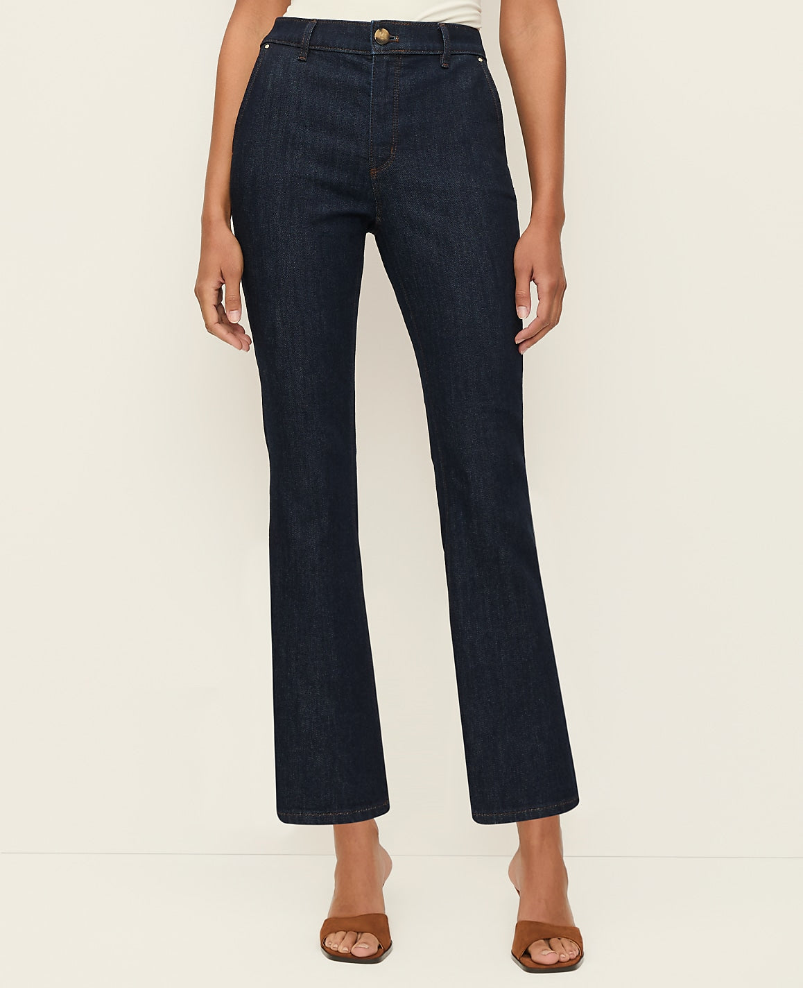 Ann Taylor Classic Rinse Wash The Cropped Boot Jean