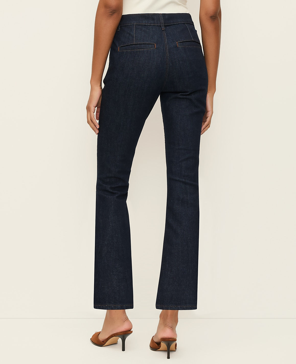 Ann Taylor Classic Rinse Wash The Cropped Boot Jean