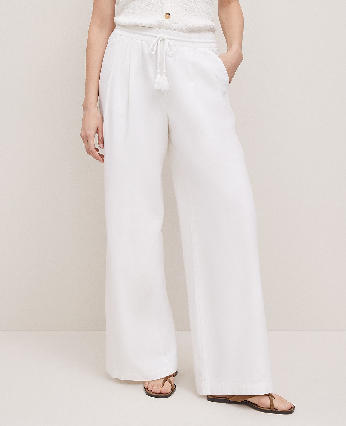 Ann Taylor White Weekend Easy Fit Wide-Leg Pant in Linen Blend