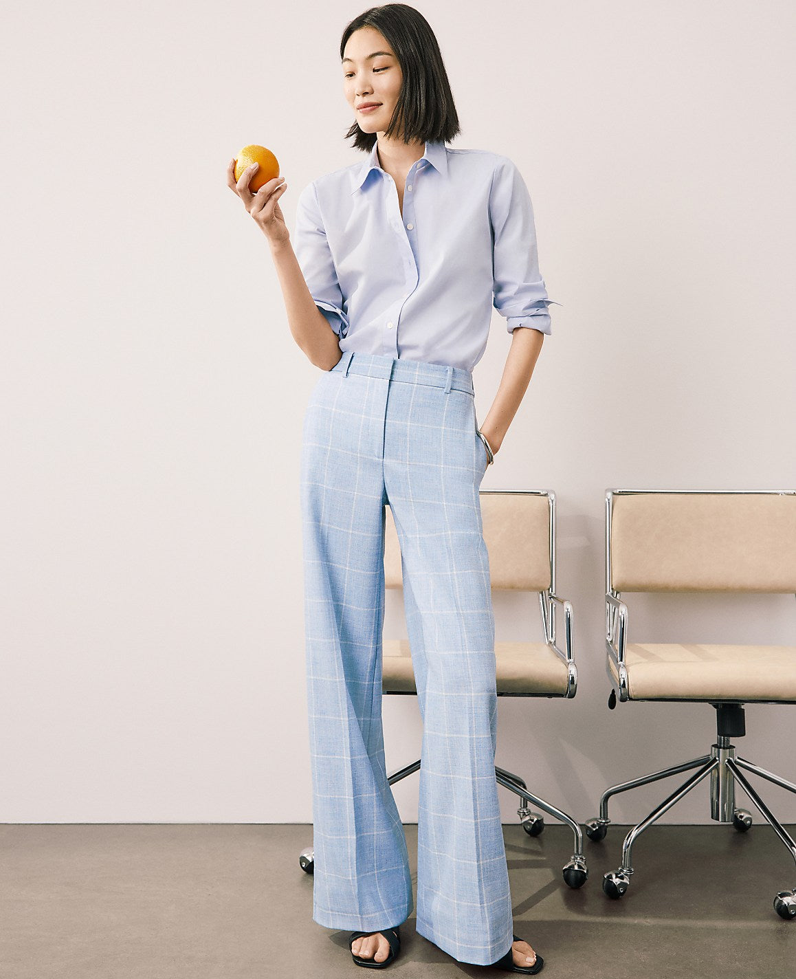 Ann Taylor Blue/Neutral The Petite Wide-Leg Pant in Windowpane