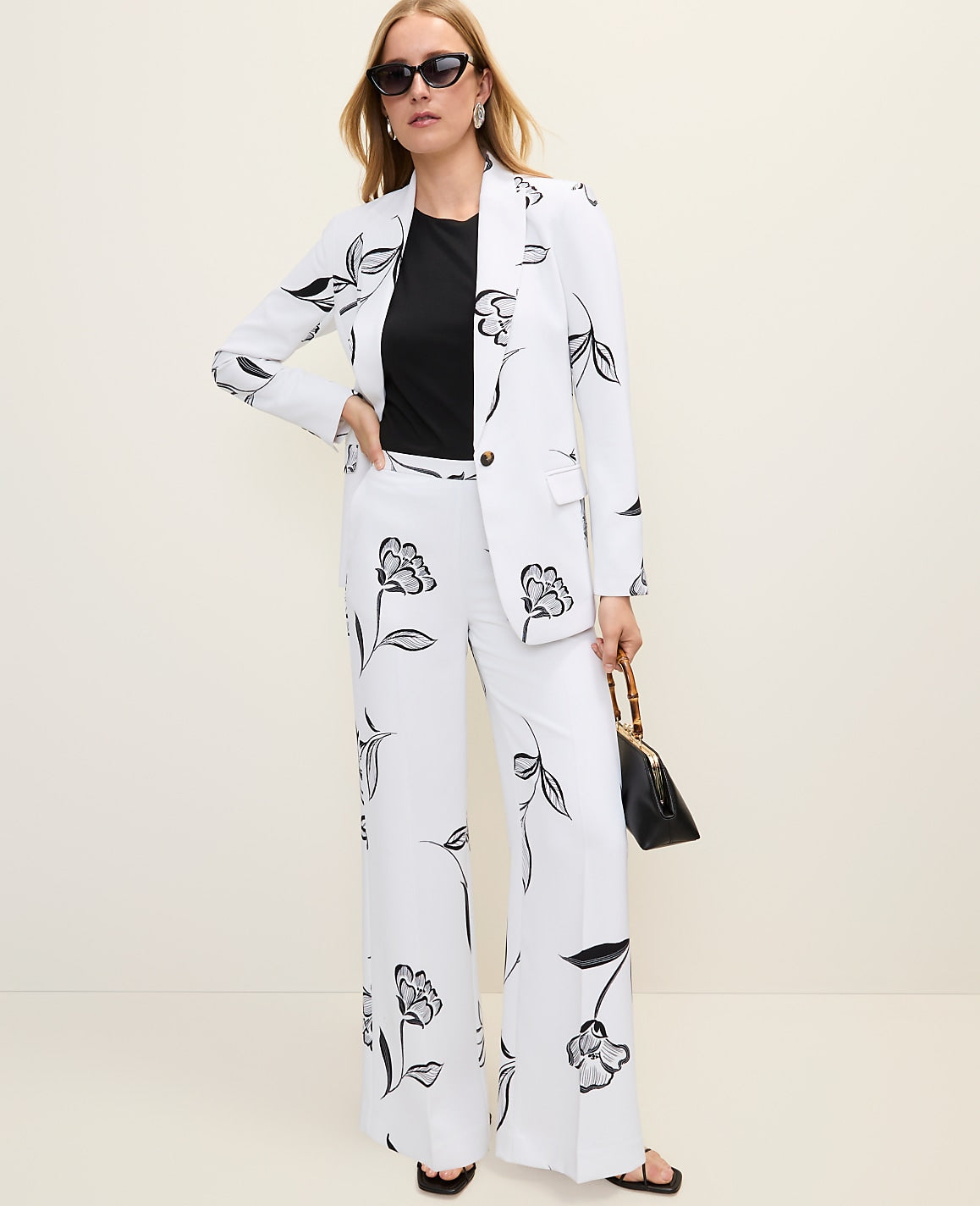 Ann Taylor White-Black The Petite Wide-Leg Pant in Floral Print