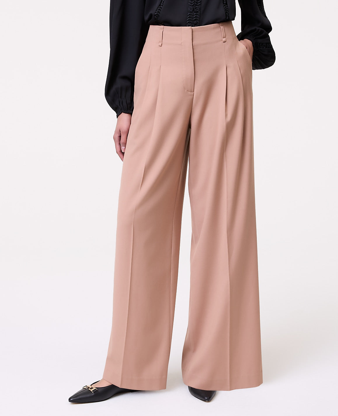 Ann Taylor Weathered Oak The Pleated Wide-Leg Pant