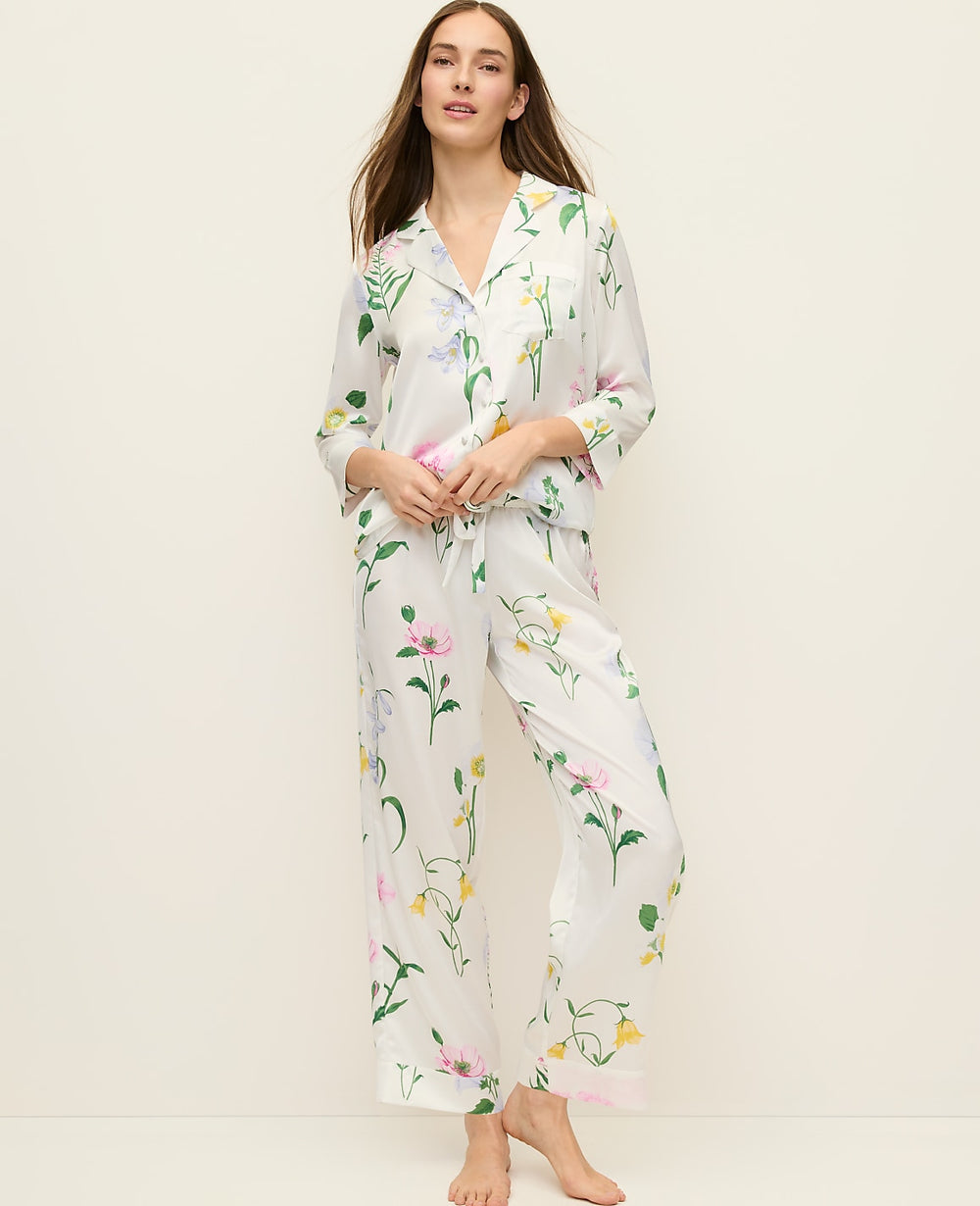 Vinci Leather Winter White Floral Satin Pajama Set